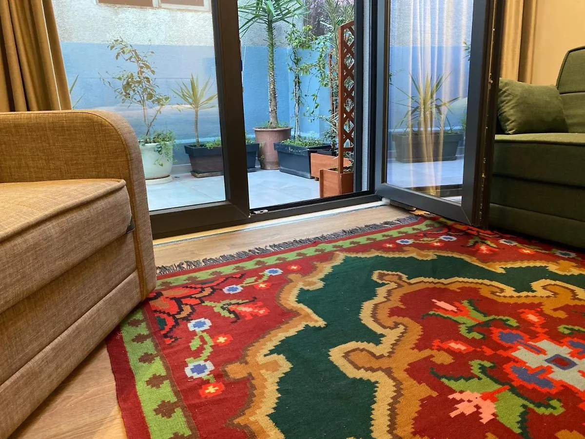 Bed & Breakfast Vila-Amo, Suites&Rooms In Tirana Center Albania