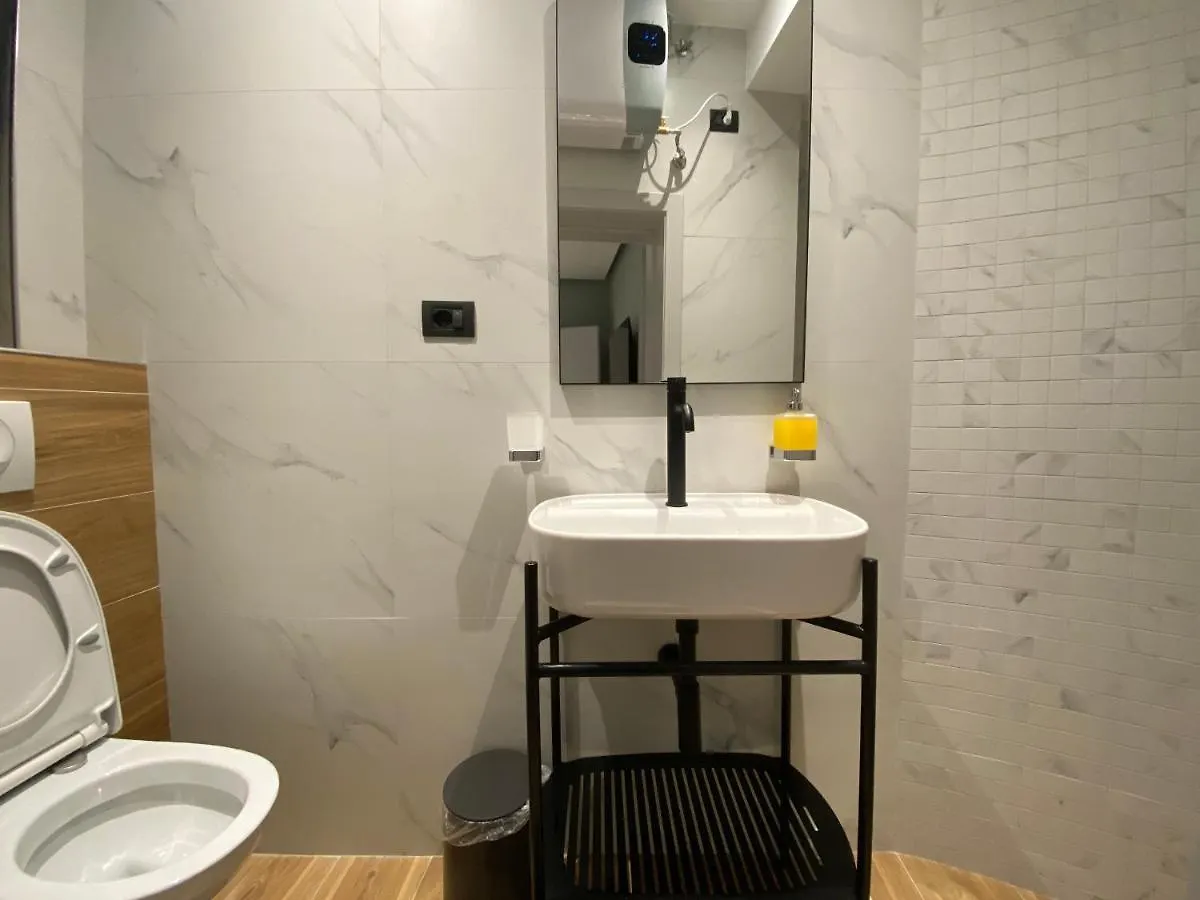 Vila-Amo, Suites&Rooms In Tirana Center Bed & Breakfast