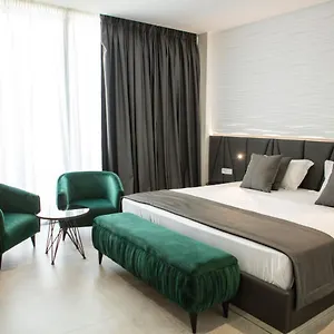 Resort Equos, Tirana